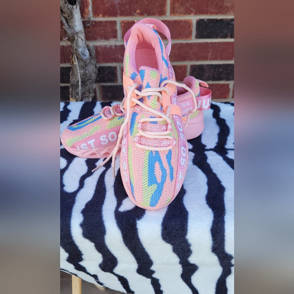 NWOT Just SoSo pink camo athletic shoes